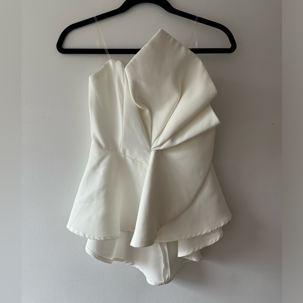 white straplesss top